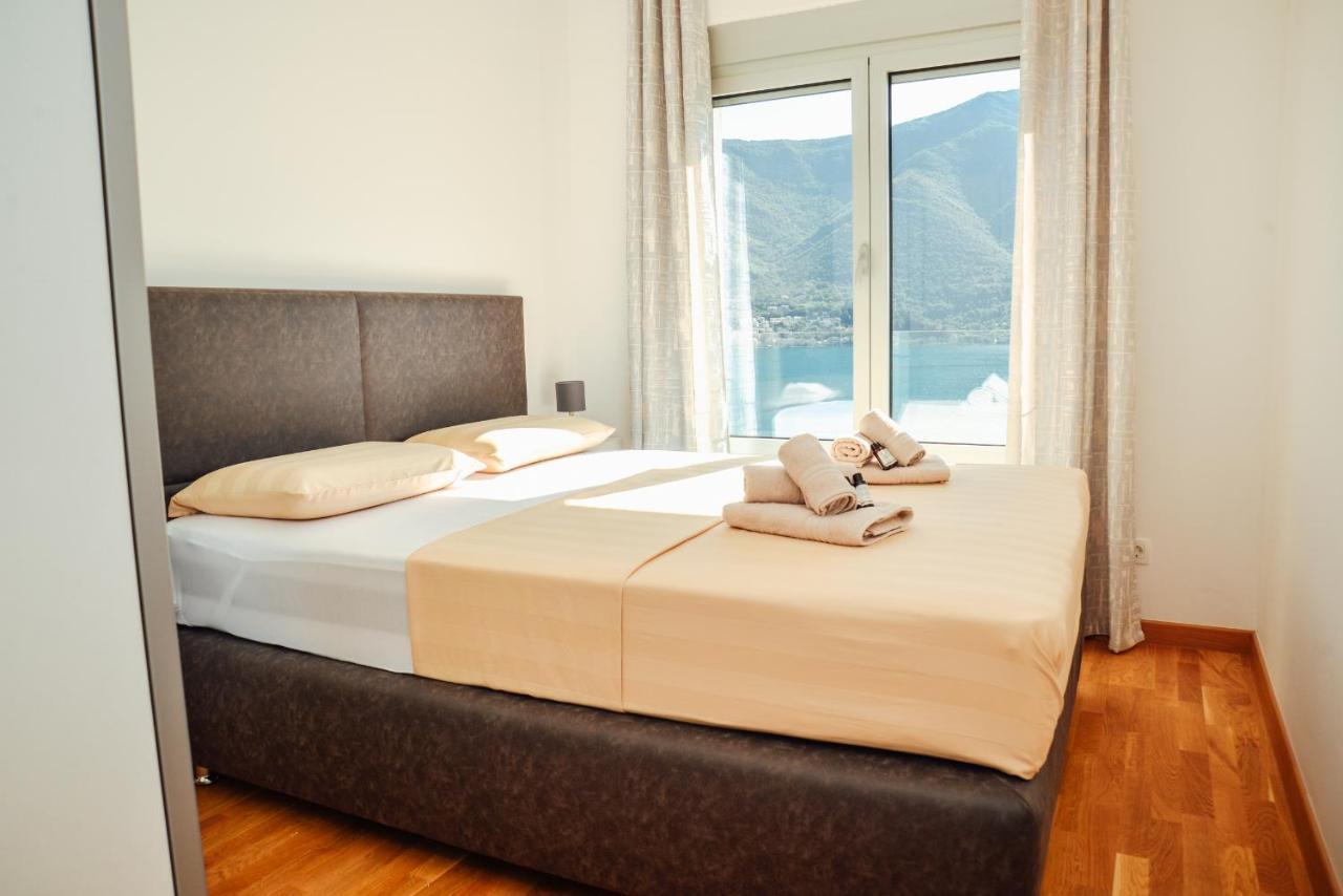 Ily Apartment With Sea View Kotor Exterior foto