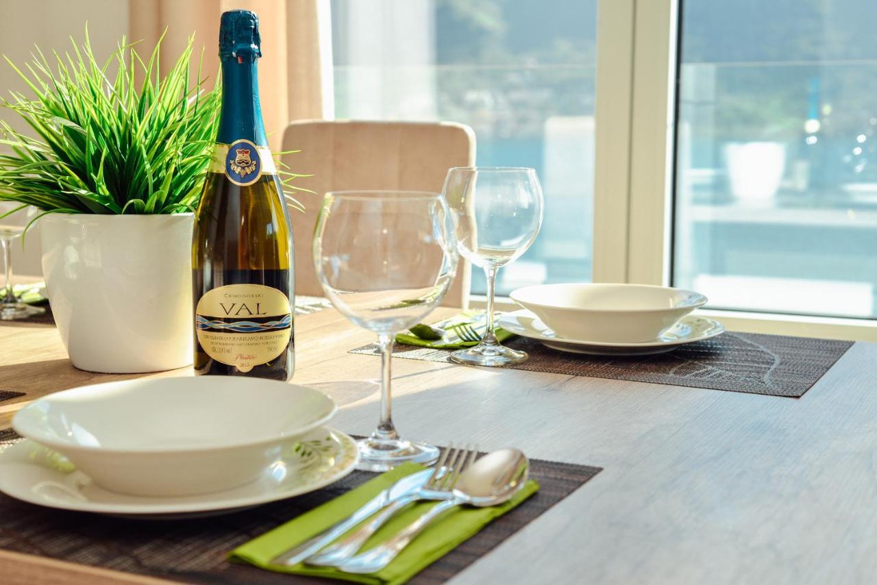 Ily Apartment With Sea View Kotor Exterior foto