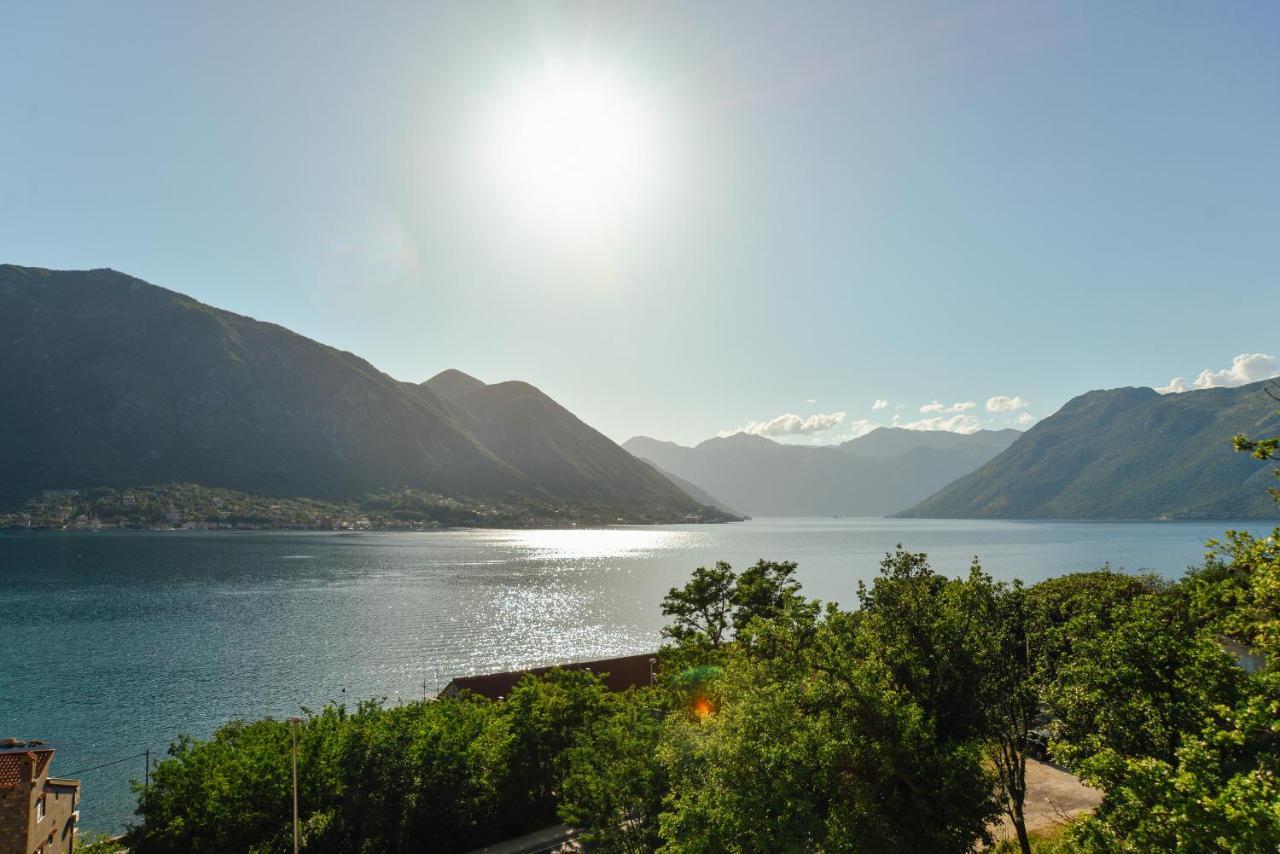 Ily Apartment With Sea View Kotor Exterior foto